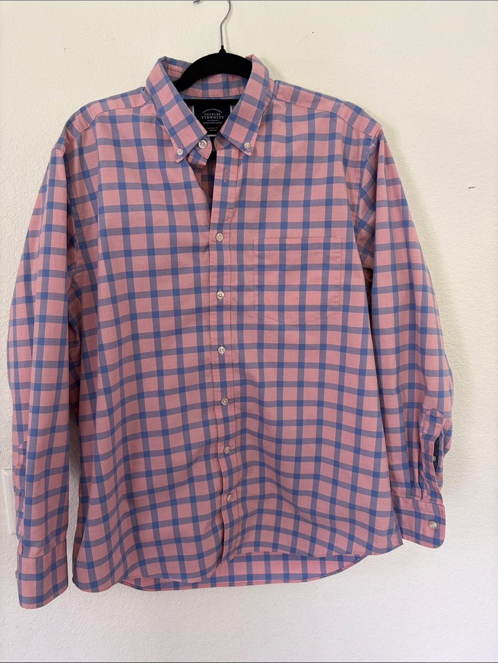 Perfect summer button-down!
Charles Tyrwhitt
100% Cotton